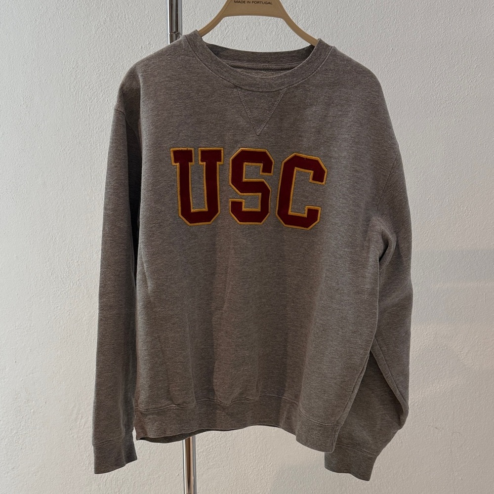 Calling all Trojans! Gray USC Sweatshirt